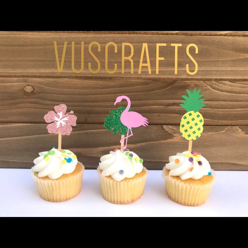 12 luau/Hawaiian/tropical cupcake toppers